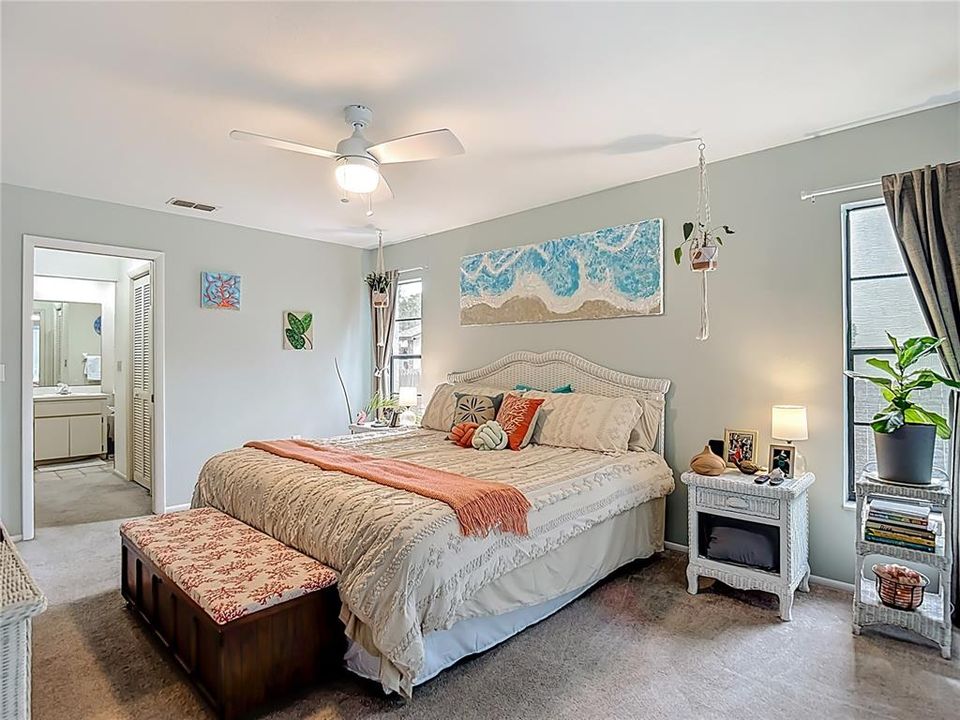 待售: $265,000 (2 贝兹, 2 浴室, 1865 平方英尺)