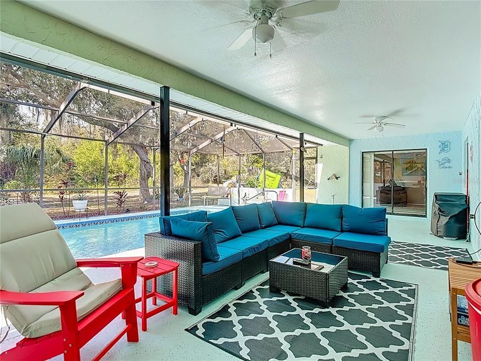 待售: $265,000 (2 贝兹, 2 浴室, 1865 平方英尺)