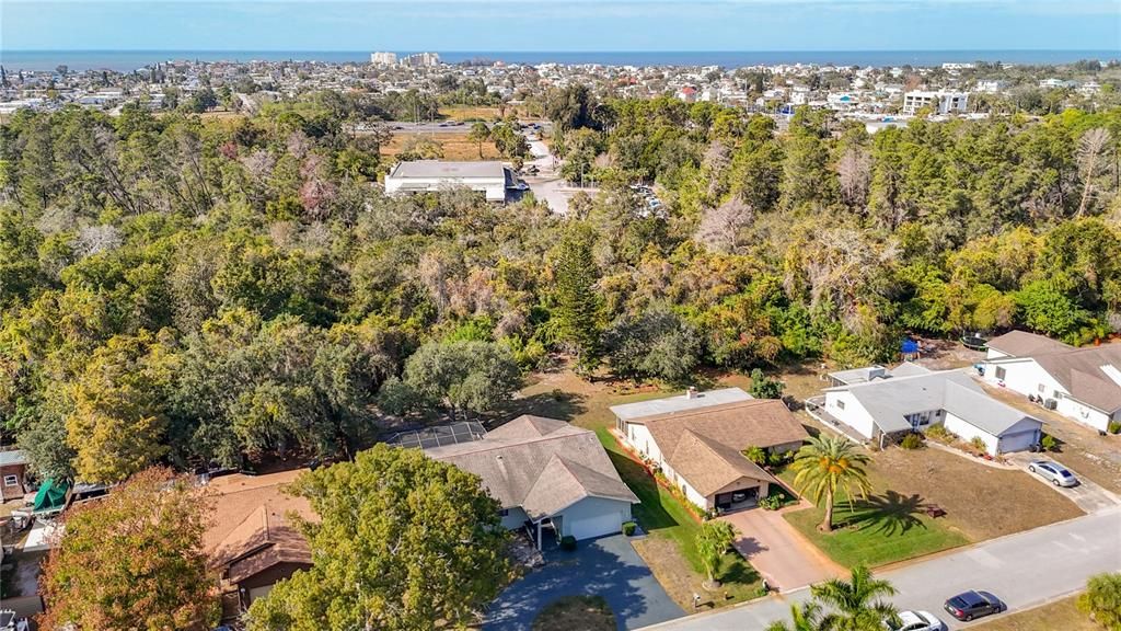 待售: $265,000 (2 贝兹, 2 浴室, 1865 平方英尺)