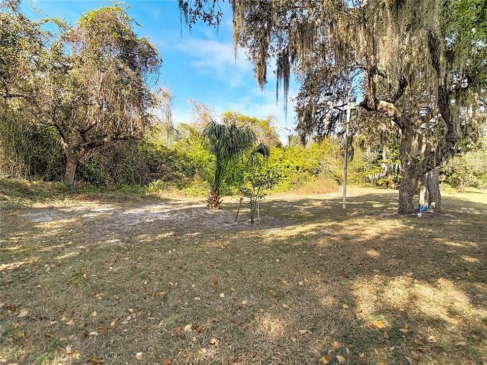 待售: $265,000 (2 贝兹, 2 浴室, 1865 平方英尺)