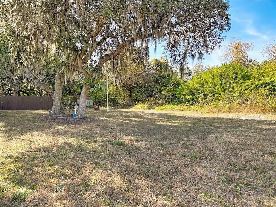 待售: $265,000 (2 贝兹, 2 浴室, 1865 平方英尺)