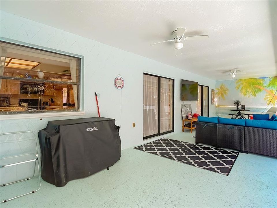 待售: $265,000 (2 贝兹, 2 浴室, 1865 平方英尺)