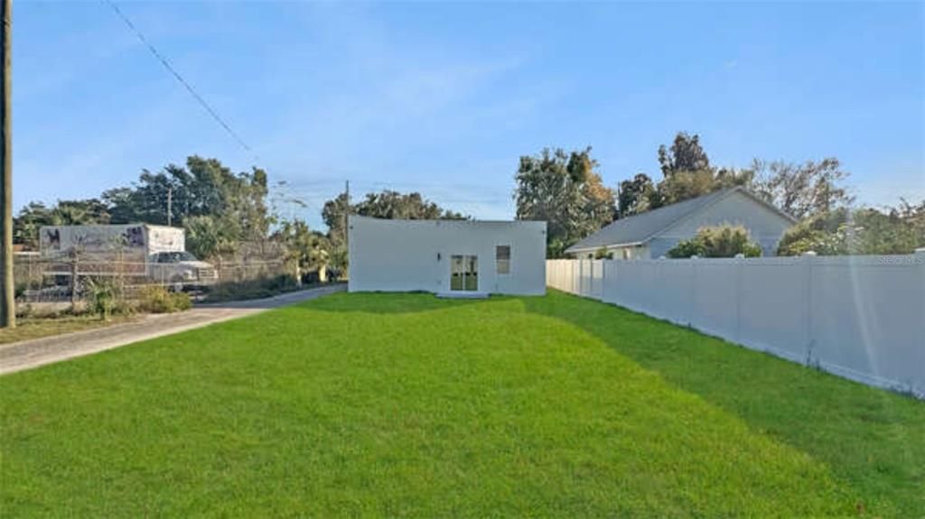 For Sale: $429,000 (3 beds, 2 baths, 2000 Square Feet)