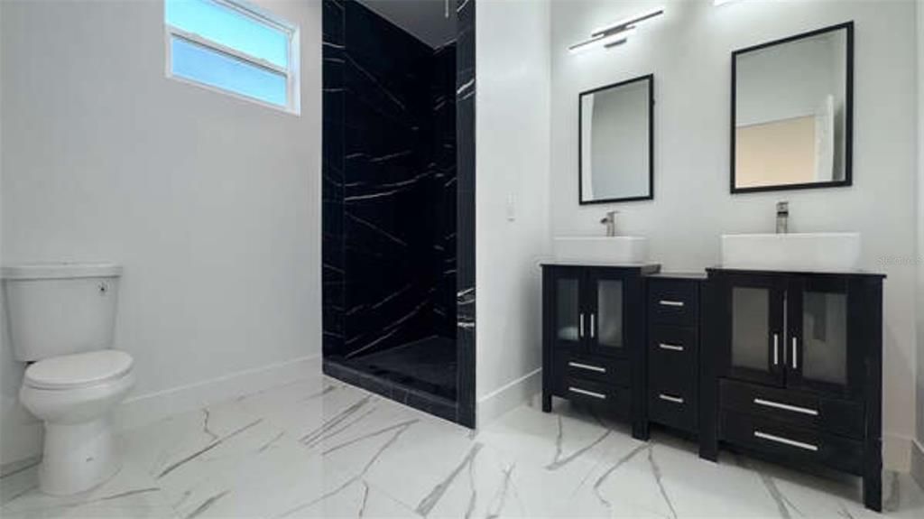 For Sale: $429,000 (3 beds, 2 baths, 2000 Square Feet)