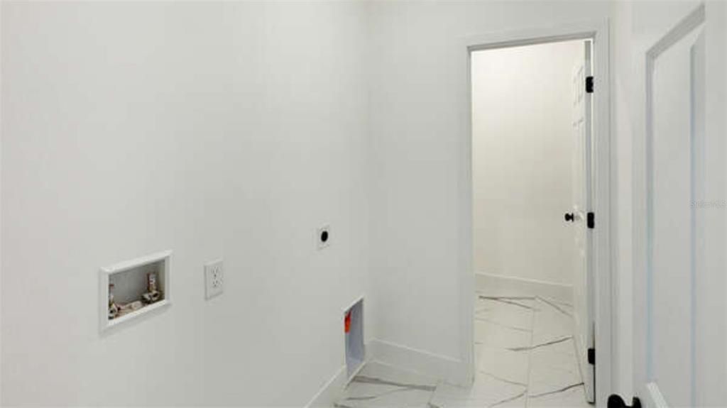 For Sale: $429,000 (3 beds, 2 baths, 2000 Square Feet)