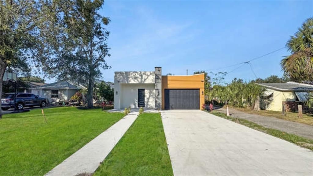 For Sale: $429,000 (3 beds, 2 baths, 2000 Square Feet)