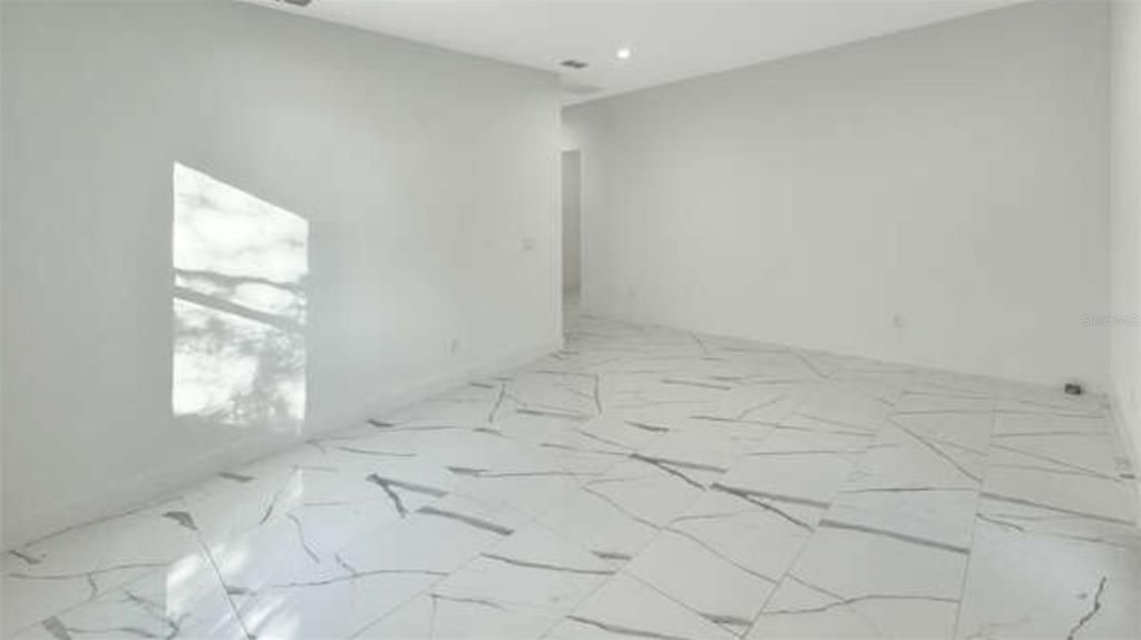 For Sale: $429,000 (3 beds, 2 baths, 2000 Square Feet)