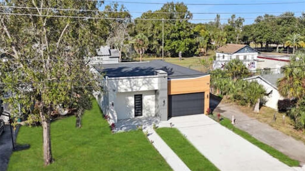 For Sale: $429,000 (3 beds, 2 baths, 2000 Square Feet)
