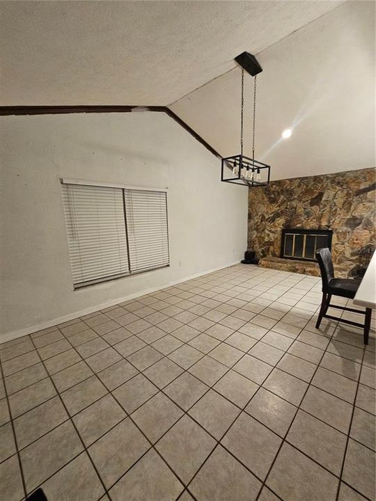 For Sale: $300,000 (4 beds, 2 baths, 1871 Square Feet)