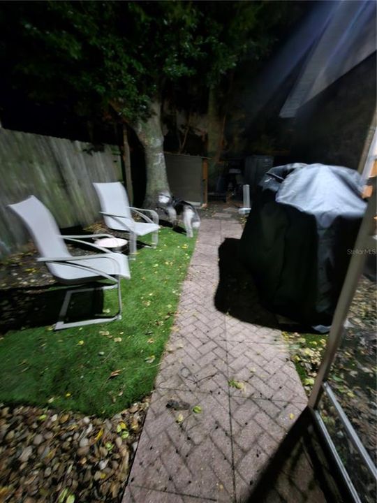 For Sale: $300,000 (4 beds, 2 baths, 1871 Square Feet)