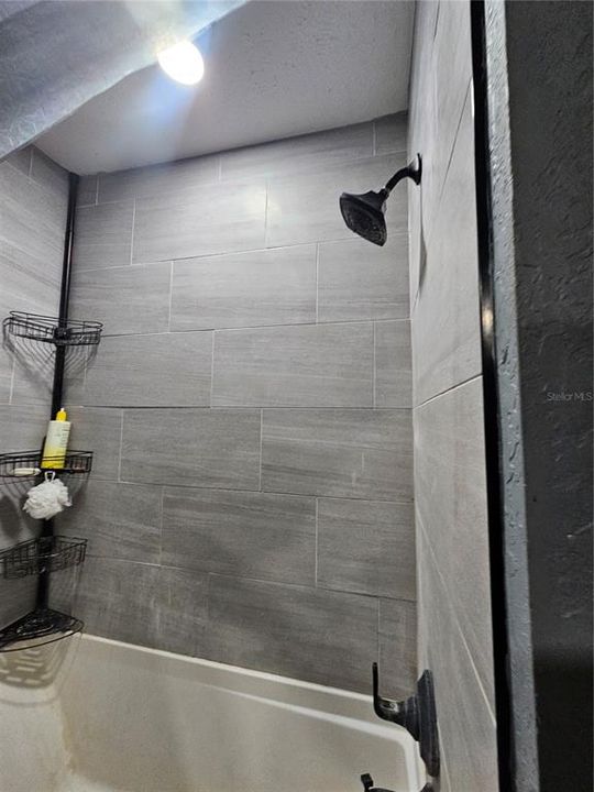 For Sale: $300,000 (4 beds, 2 baths, 1871 Square Feet)