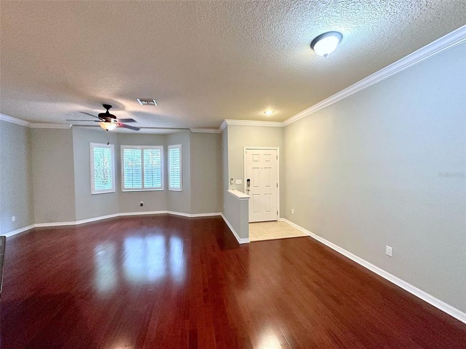 For Rent: $2,750 (3 beds, 2 baths, 1856 Square Feet)
