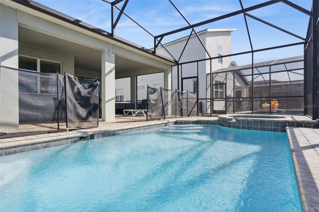 En Venta: $639,900 (6 camas, 4 baños, 2998 Pies cuadrados)