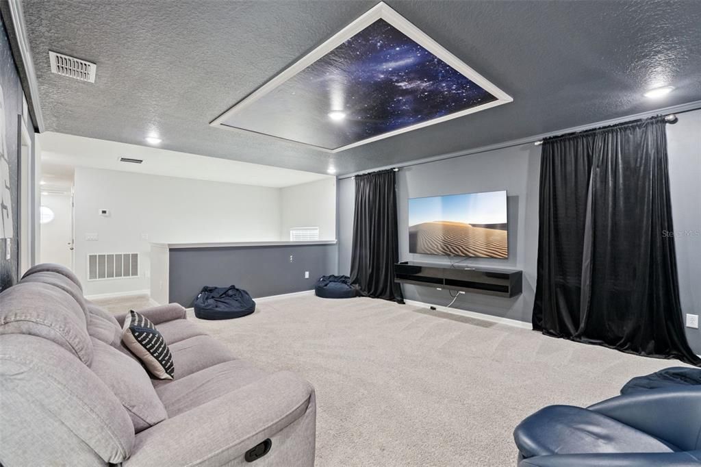 En Venta: $639,900 (6 camas, 4 baños, 2998 Pies cuadrados)