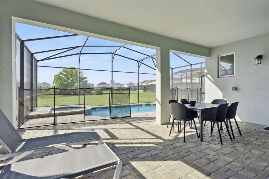 En Venta: $639,900 (6 camas, 4 baños, 2998 Pies cuadrados)