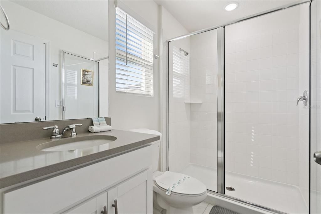 En Venta: $639,900 (6 camas, 4 baños, 2998 Pies cuadrados)