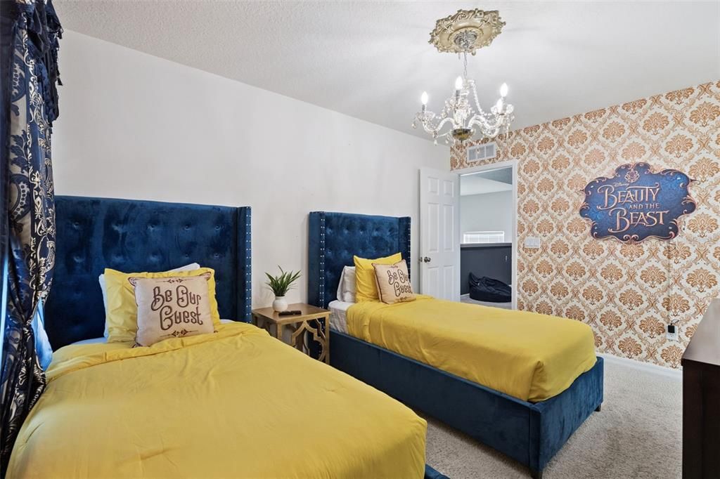 En Venta: $639,900 (6 camas, 4 baños, 2998 Pies cuadrados)