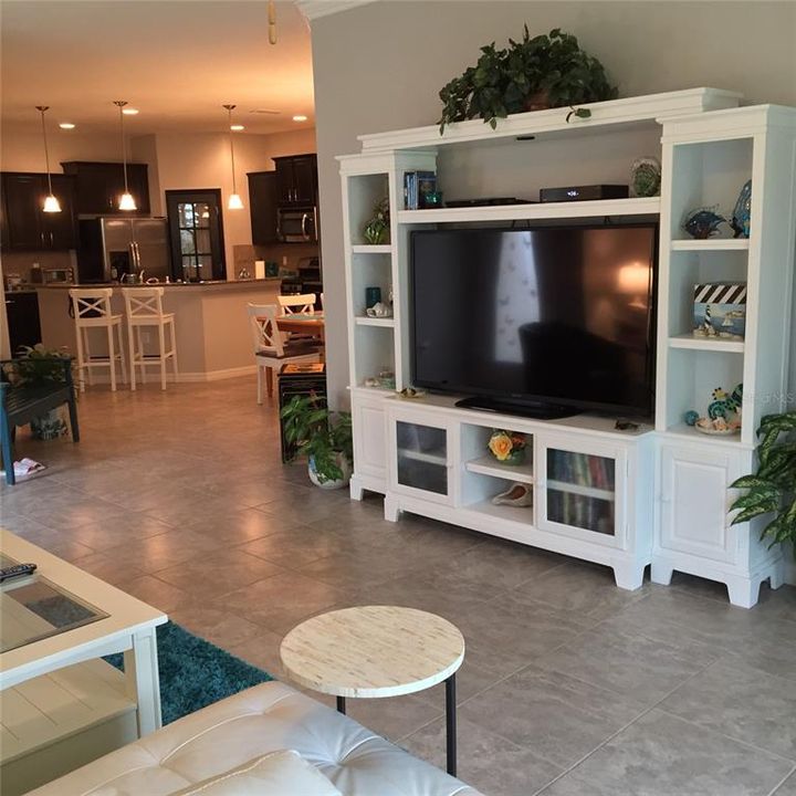 En Renta: $2,350 (3 camas, 2 baños, 1548 Pies cuadrados)