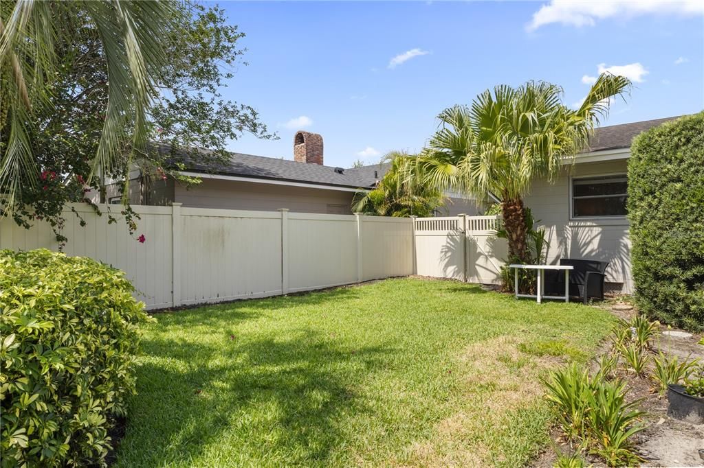 На продажу: $750,000 (3 спален, 2 ванн, 1827 Квадратных фут)