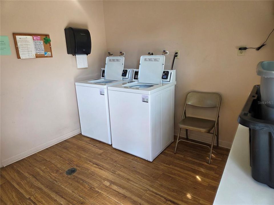 For Sale: $130,000 (2 beds, 2 baths, 1040 Square Feet)