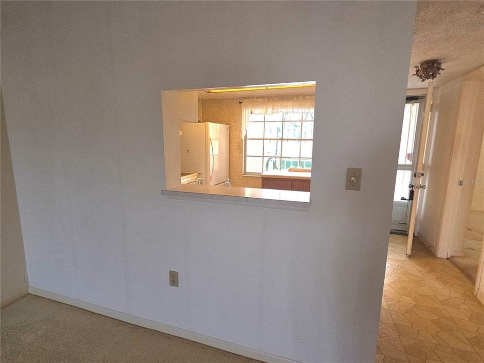 For Sale: $130,000 (2 beds, 2 baths, 1040 Square Feet)