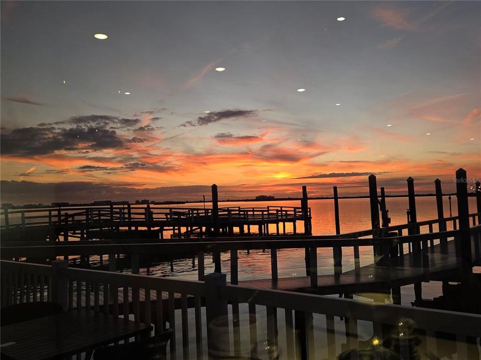 For Sale: $130,000 (2 beds, 2 baths, 1040 Square Feet)