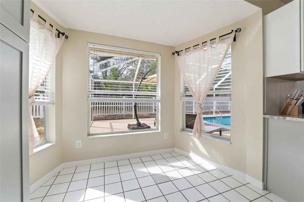 待售: $425,000 (3 贝兹, 2 浴室, 2047 平方英尺)