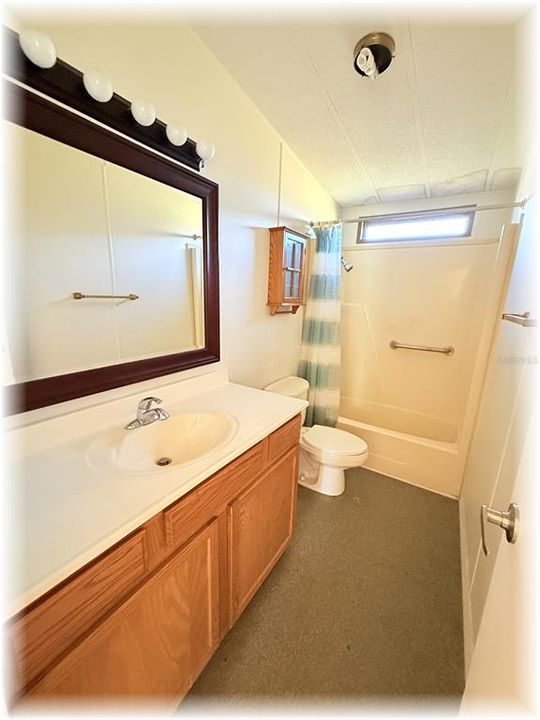 На продажу: $189,900 (3 спален, 2 ванн, 1568 Квадратных фут)