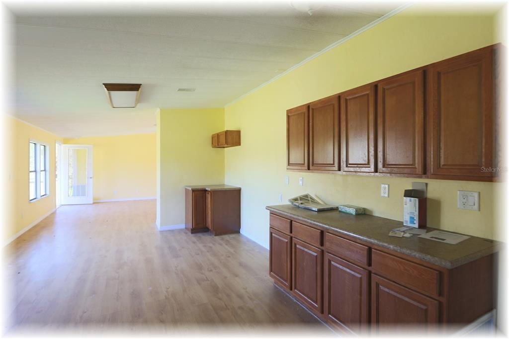 На продажу: $189,900 (3 спален, 2 ванн, 1568 Квадратных фут)