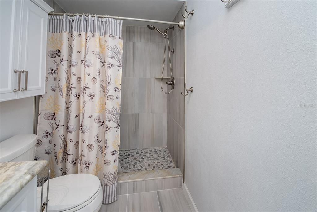 En Venta: $689,900 (3 camas, 2 baños, 1583 Pies cuadrados)