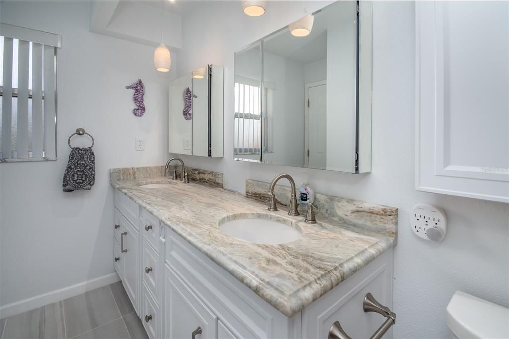 En Venta: $689,900 (3 camas, 2 baños, 1583 Pies cuadrados)