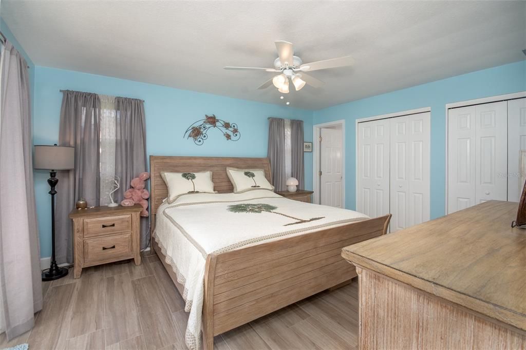 En Venta: $689,900 (3 camas, 2 baños, 1583 Pies cuadrados)