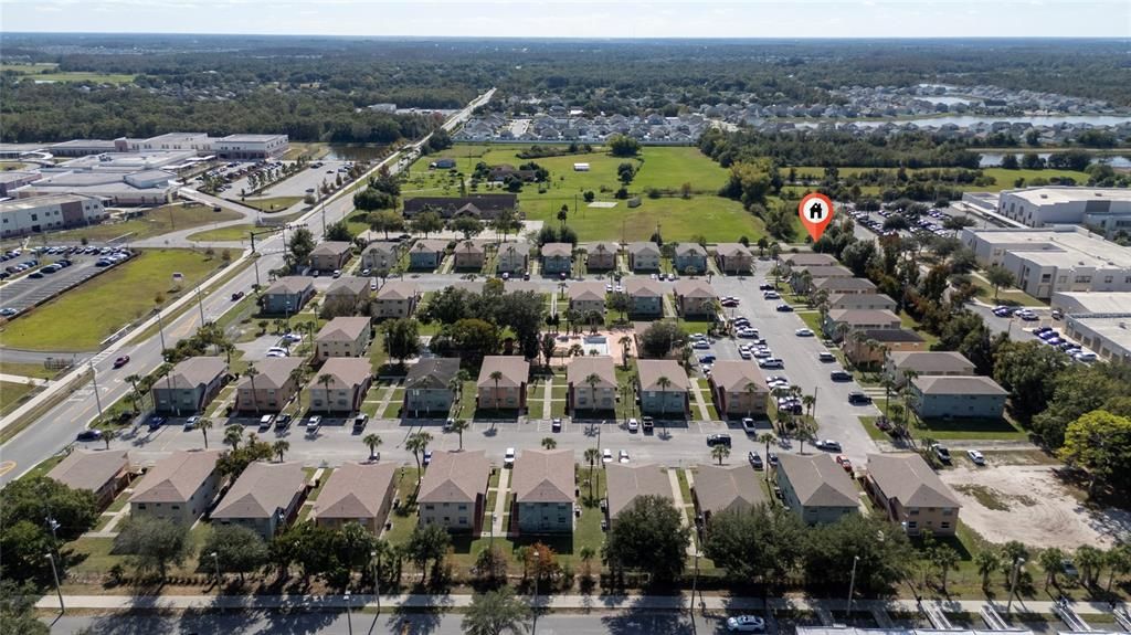 На продажу: $140,000 (2 спален, 1 ванн, 784 Квадратных фут)