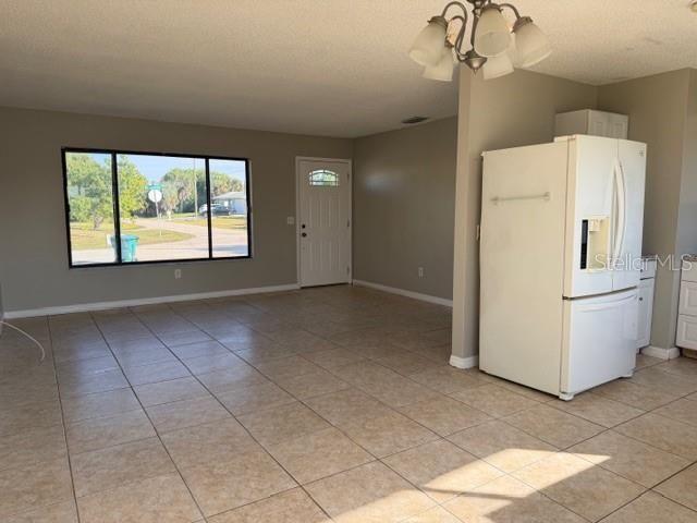 待售: $195,000 (2 贝兹, 1 浴室, 900 平方英尺)