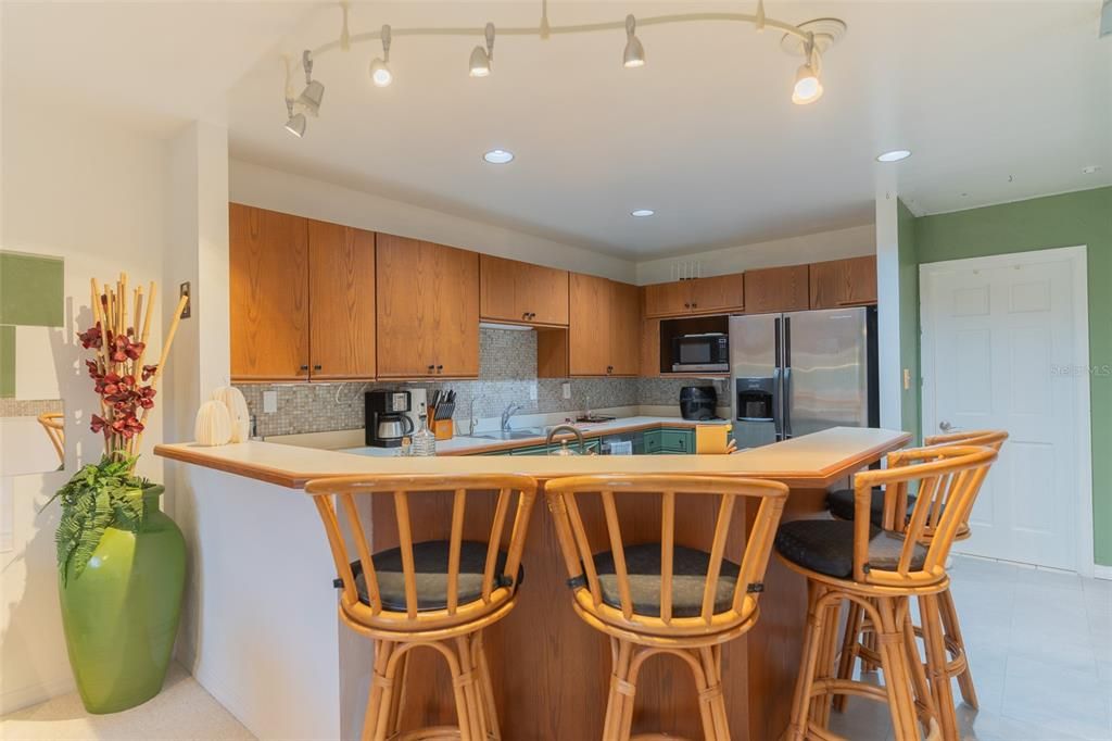 For Sale: $360,000 (2 beds, 2 baths, 1793 Square Feet)