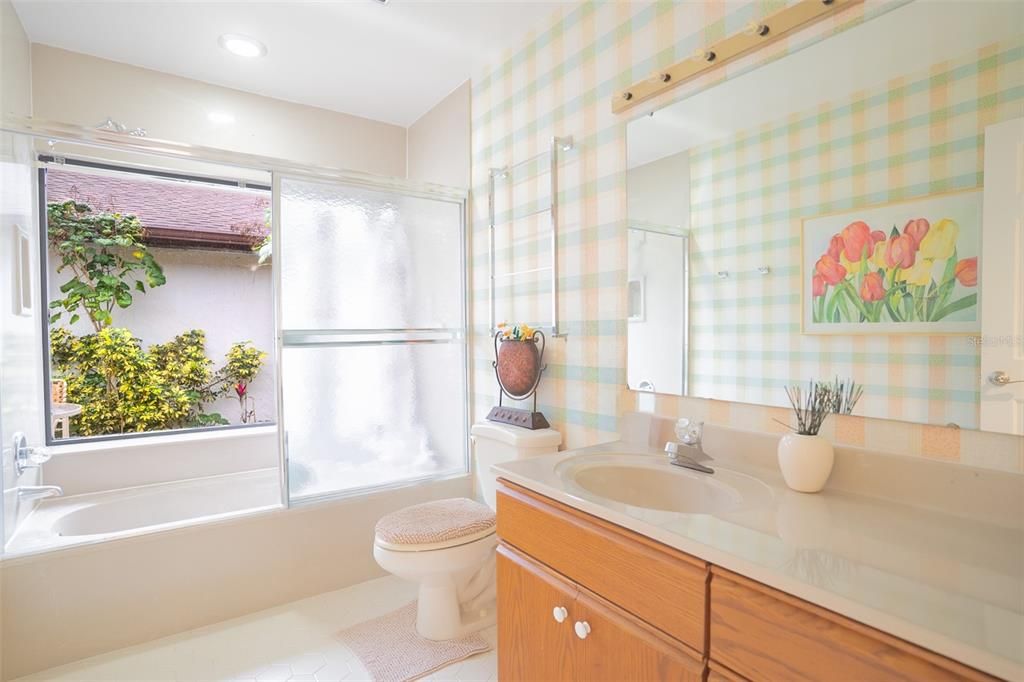 For Sale: $360,000 (2 beds, 2 baths, 1793 Square Feet)