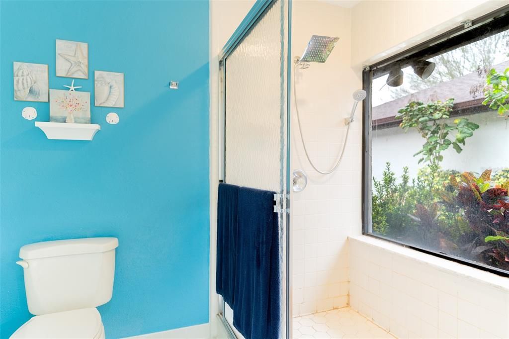 For Sale: $360,000 (2 beds, 2 baths, 1793 Square Feet)