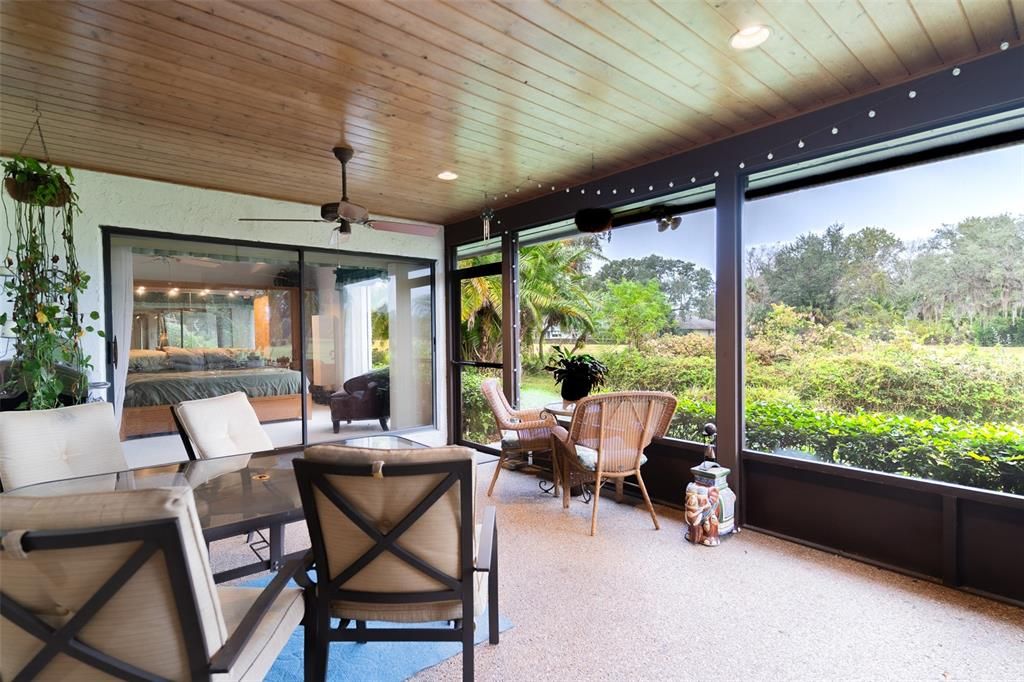 For Sale: $360,000 (2 beds, 2 baths, 1793 Square Feet)