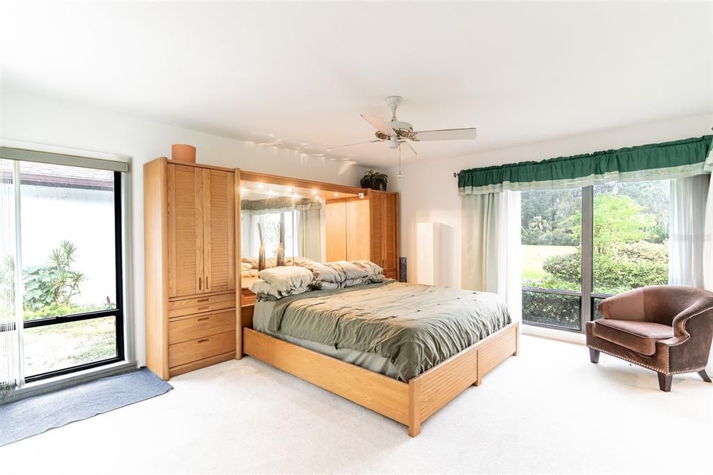 For Sale: $360,000 (2 beds, 2 baths, 1793 Square Feet)