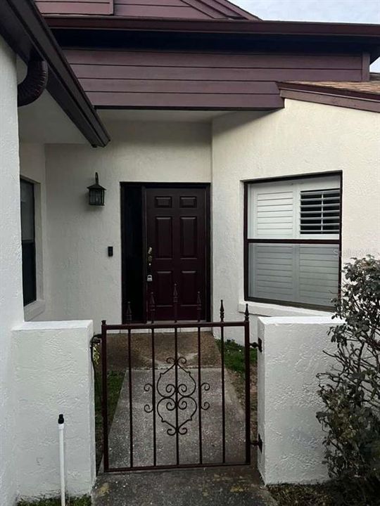 出租: $2,000 (3 贝兹, 2 浴室, 1875 平方英尺)