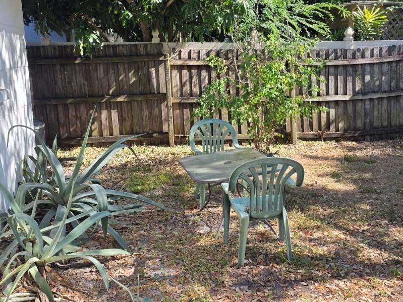 На продажу: $295,000 (2 спален, 1 ванн, 1032 Квадратных фут)