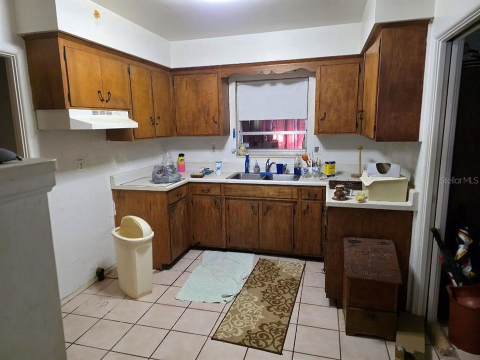 На продажу: $295,000 (2 спален, 1 ванн, 1032 Квадратных фут)