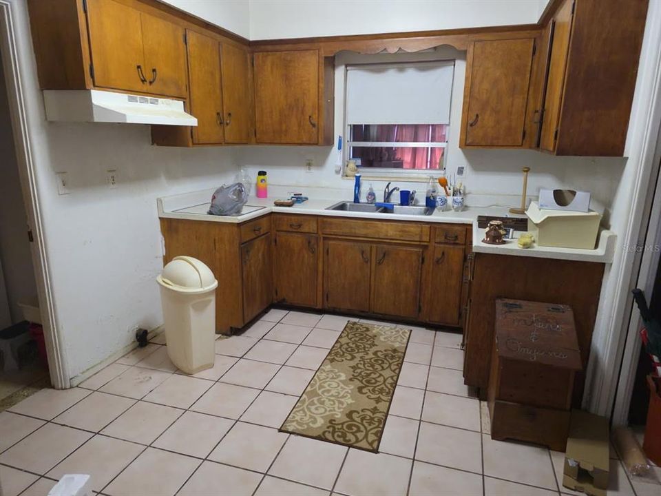 На продажу: $295,000 (2 спален, 1 ванн, 1032 Квадратных фут)