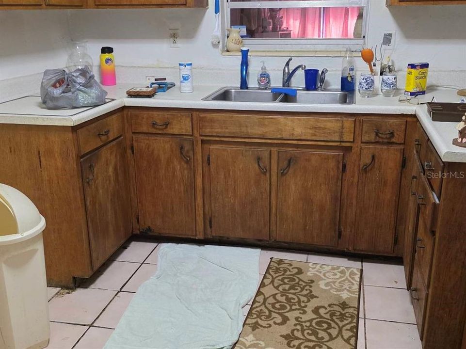 На продажу: $295,000 (2 спален, 1 ванн, 1032 Квадратных фут)