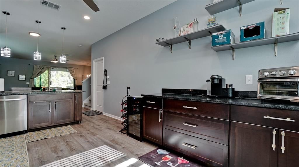 En Venta: $380,000 (3 camas, 2 baños, 1714 Pies cuadrados)