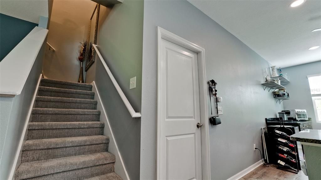 En Venta: $380,000 (3 camas, 2 baños, 1714 Pies cuadrados)