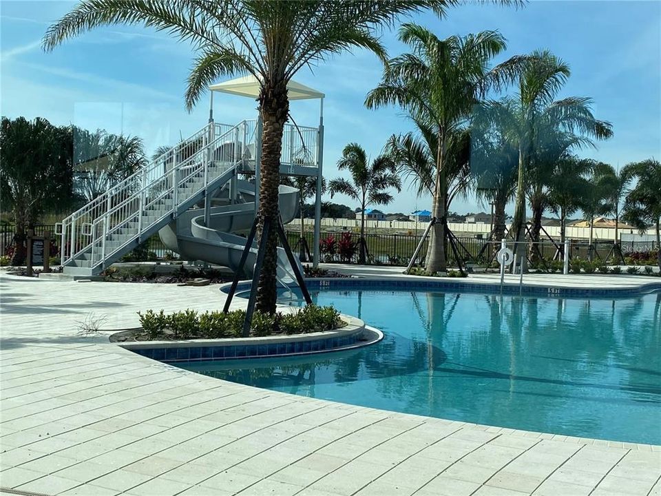 For Rent: $2,200 (3 beds, 2 baths, 1681 Square Feet)