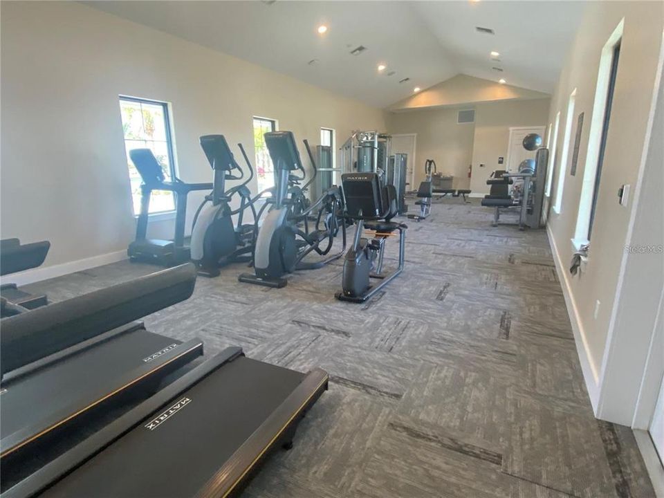 For Rent: $2,200 (3 beds, 2 baths, 1681 Square Feet)