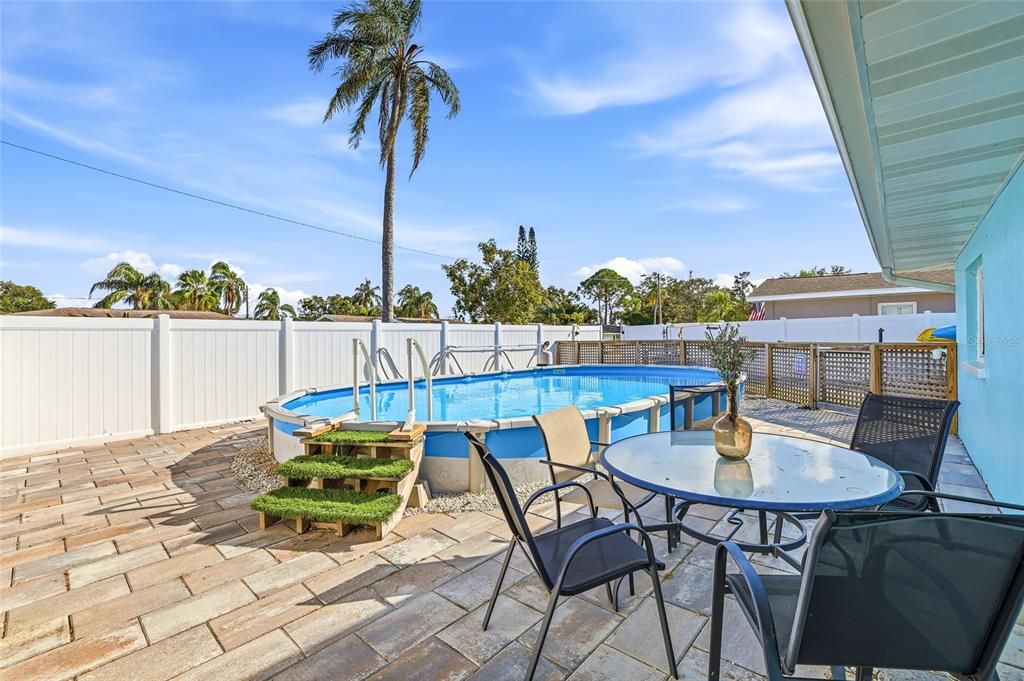 For Sale: $540,000 (3 beds, 2 baths, 1622 Square Feet)