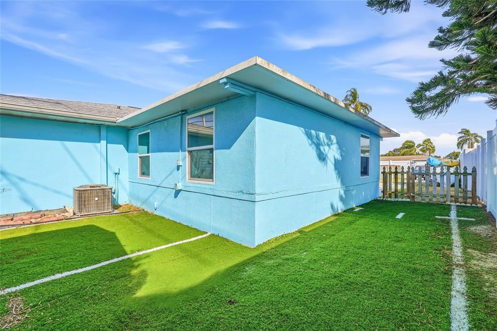 For Sale: $540,000 (3 beds, 2 baths, 1622 Square Feet)